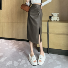 设计感褶皱小皮裙半身裙女2023秋冬新款pu包臀高腰百褶中长款裙子