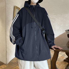 批发新款春<b class='q'>秋</b>季韩版户外港风防风防水防静电冲锋衣连帽宽松夹克风衣