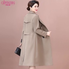 批发妈妈风衣女中长款洋气秋装2026年新款时尚高贵夫人<b class='q'>中老年</b>女士外套