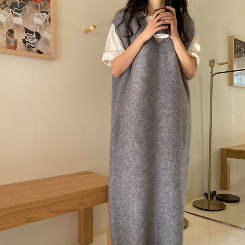 毛衣背心連衣裙女秋季新款韓版設計感寬鬆氣質無袖針織衫長裙子