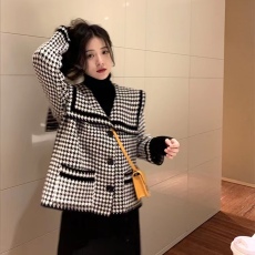 批发秋<b class='q'>冬</b>2026新款仿水貂绒小香风短款外套女韩系海军领千鸟格百搭上衣