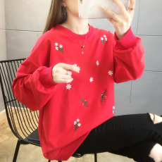 批发实拍<b class='q'>大码</b>女装棉卫衣 2023秋季新款宽松遮肚刺绣时尚打底外穿上衣