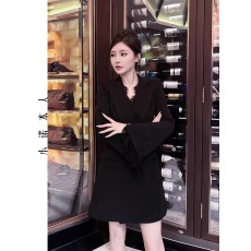 批发小诺本人高级感<b class='q'>西装</b>裙2023秋季新款收腰显瘦中长款枪驳领外套