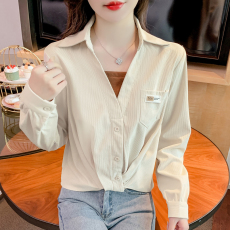 2023秋冬新款韩版假两件拼接灯芯绒衬衫女设计感小众长袖气质上衣