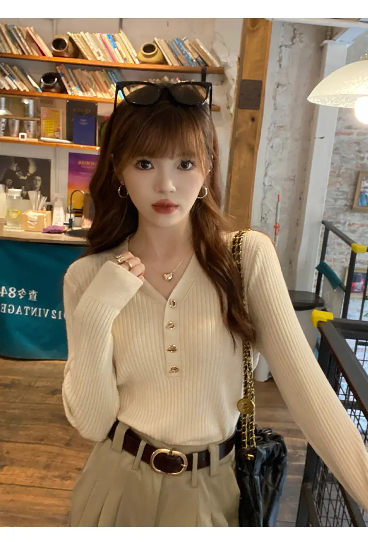 샤넬풍 V넥 니트 상세 이미지 14