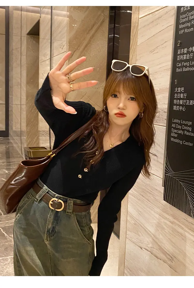 샤넬풍 V넥 니트 상세 이미지 17