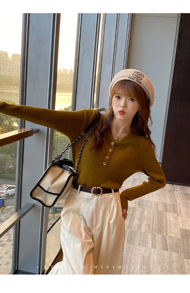 샤넬풍 V넥 니트 상세 이미지 37