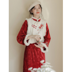 批发新中式新年套装国风红山茶丝绒旗袍马甲两件套女冬季套装