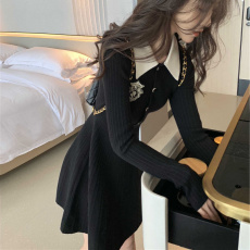 批发黑色长袖针织<b class='q'>连衣裙</b>女秋冬2026新款内搭学院风<b class='q'>娃娃</b>领打底毛衣裙子