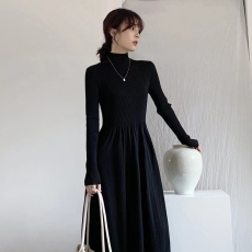 批发针织孕妇打底连衣裙<b class='q'>秋</b>冬2026年新款百搭孕妇装毛衣裙产后哺乳裙子