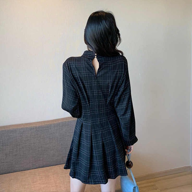 Ms XIDU  Autumn and Winter Long Sleeve Plaid Dress Short Skirt Waist Slimming Dark Dark Little Black Dress Temperament Women