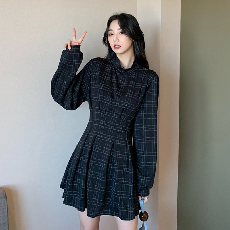 Ms XIDU  Autumn and Winter Long Sleeve Plaid Dress Short Skirt Waist Slimming Dark Dark Little Black Dress Temperament Women