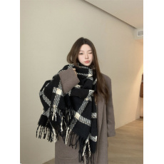 批发实拍实价  <b class='q'>情侣</b><b class='q'>格子</b>ins围巾秋冬季新款<b class='q'>韩版</b>百搭披肩保暖围脖保暖