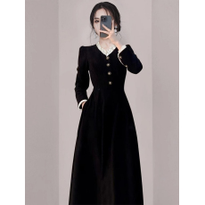 批发法式<b class='q'>小香风</b>黑色<b class='q'>连衣裙</b>女秋季复古小众设计感蕾丝花边灯芯绒长裙子