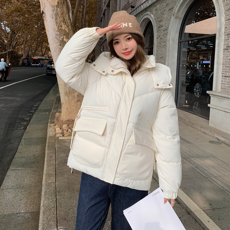 Actual shot of  new winter down jacket for women, short Korean style thickened bread jacket, loose and versatile hooded jacket