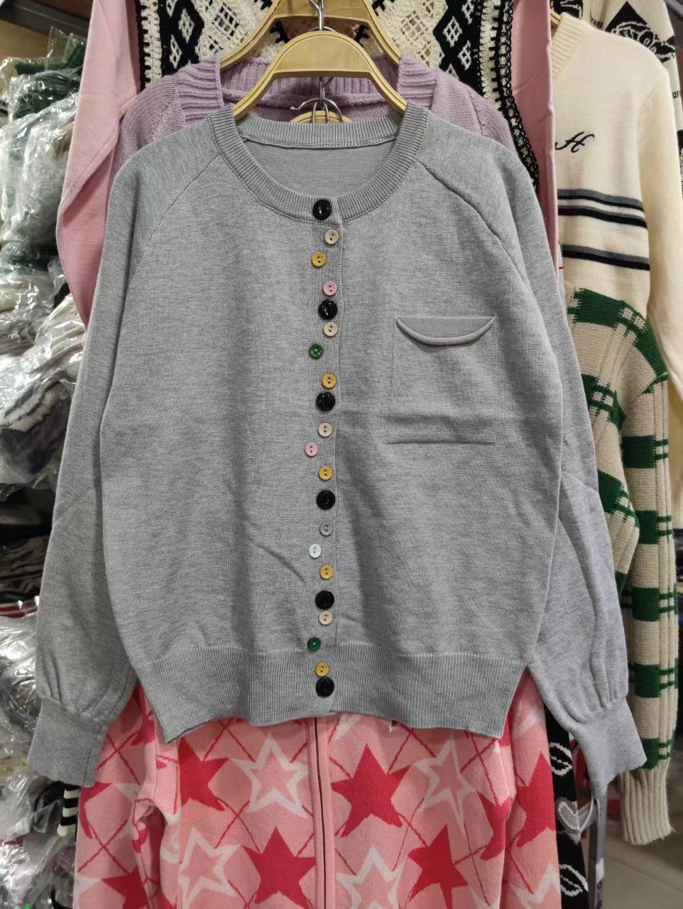 Women's Sweater 2023 Early Autumn Chic and Unique Western Colorful Button Design Niche Sweater Round Neck Long Sleeves