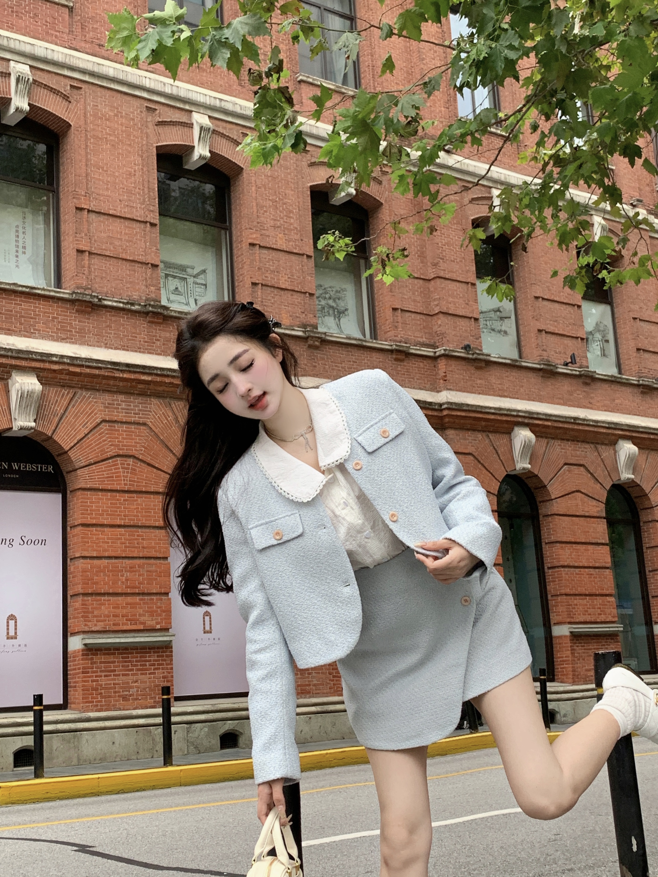 Real shot of Miss Toffee Milk Flavor Blue Sweet Girl Small Fragrance Style Suit for Women in Autumn