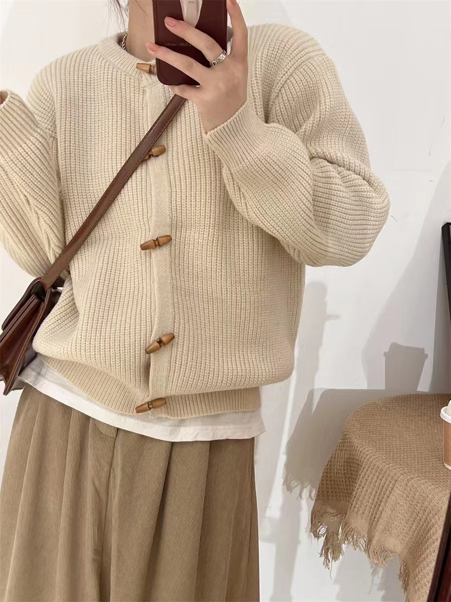 牛角扣毛衣開衫新款秋冬季韓版復古厚實學院風顯瘦寬鬆外套女上衣