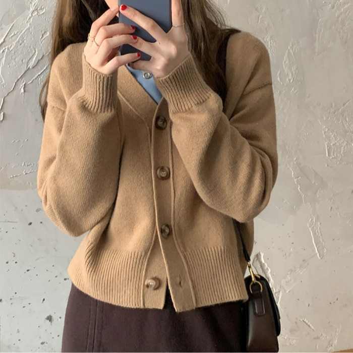 女士毛衣外套女2023年新款網紅針織設計小眾開衫v領短款秋冬外搭