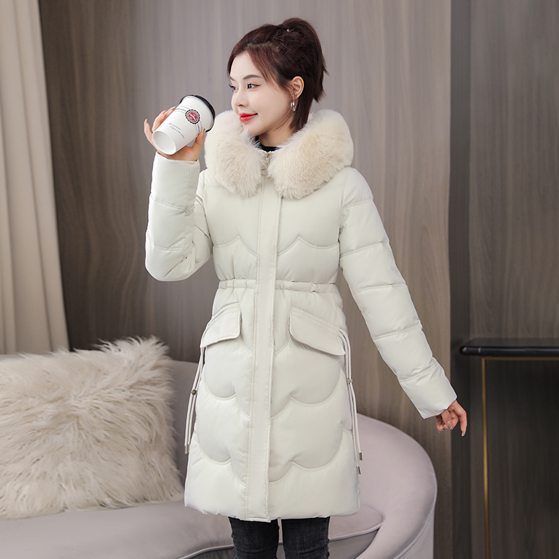 Real shot of thickened middle-aged mother's fur collar hooded mid-length down jacket winter new cotton-padded warm jacket