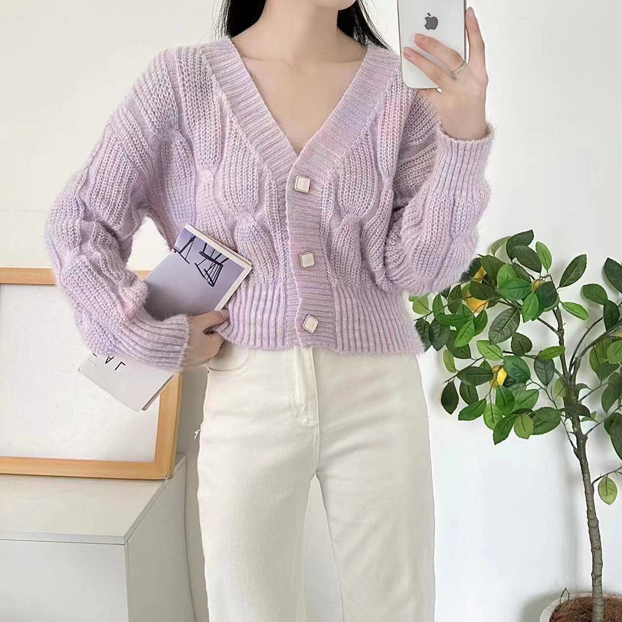 2023 early autumn new high-end Hong Kong style retro chic sweater tops rainbow color cardigan sweater for women