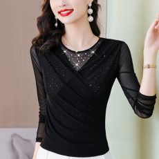 批发实拍 2026春季新款<b class='q'>打底衫</b>女长袖圆领烫钻纯色修身<b class='q'>妈妈</b>装