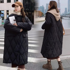 批发大量网红可脱卸针织连帽娃娃领菱形格<b class='q'>韩版</b>过膝长款孕妇棉服