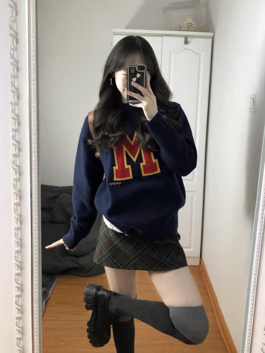 레트로 니트 스웨터 알파벳 긴팔 맨위 슬림해 보이는 패치워크 색상 체크무늬 미니 스커트 세트