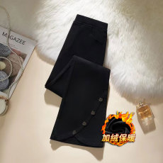批发实拍大码胖妹妹<b class='q'>冬</b>季加绒加厚新款韩版高腰显瘦微喇重金属扣牛仔裤