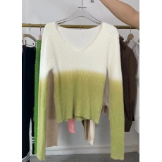 韩国东大门2025秋季新款温柔气质风渐变色马海毛V领长袖针织衫女