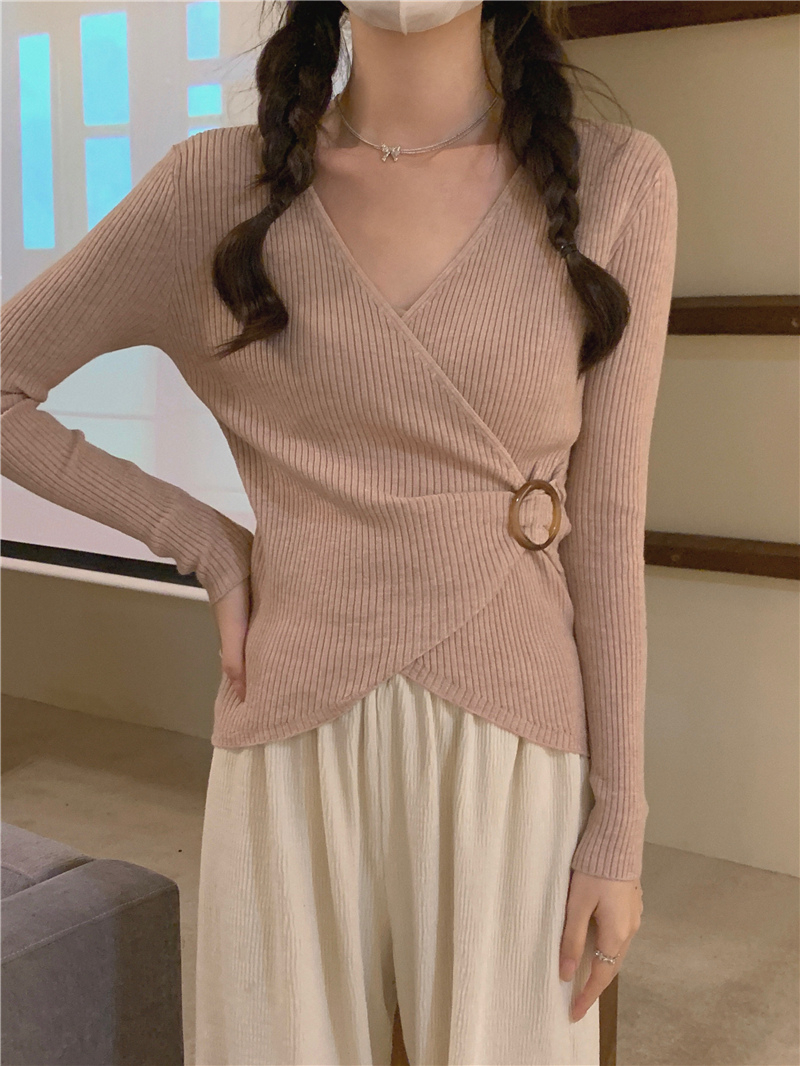 Real shot of core-spun yarn, French sweater, long-sleeved inner layer, autumn and winter V-neck bottoming sweater for women