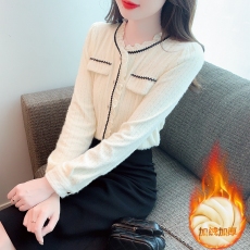 批发2026冬季新款法式加绒加厚<b class='q'>蕾丝</b>打底衫女显瘦御姐风别致小衫<b class='q'>上衣</b>