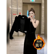 批发真实有货 原版质量女神范丝绒套装裙女2023洋气外套+连衣裙两件套