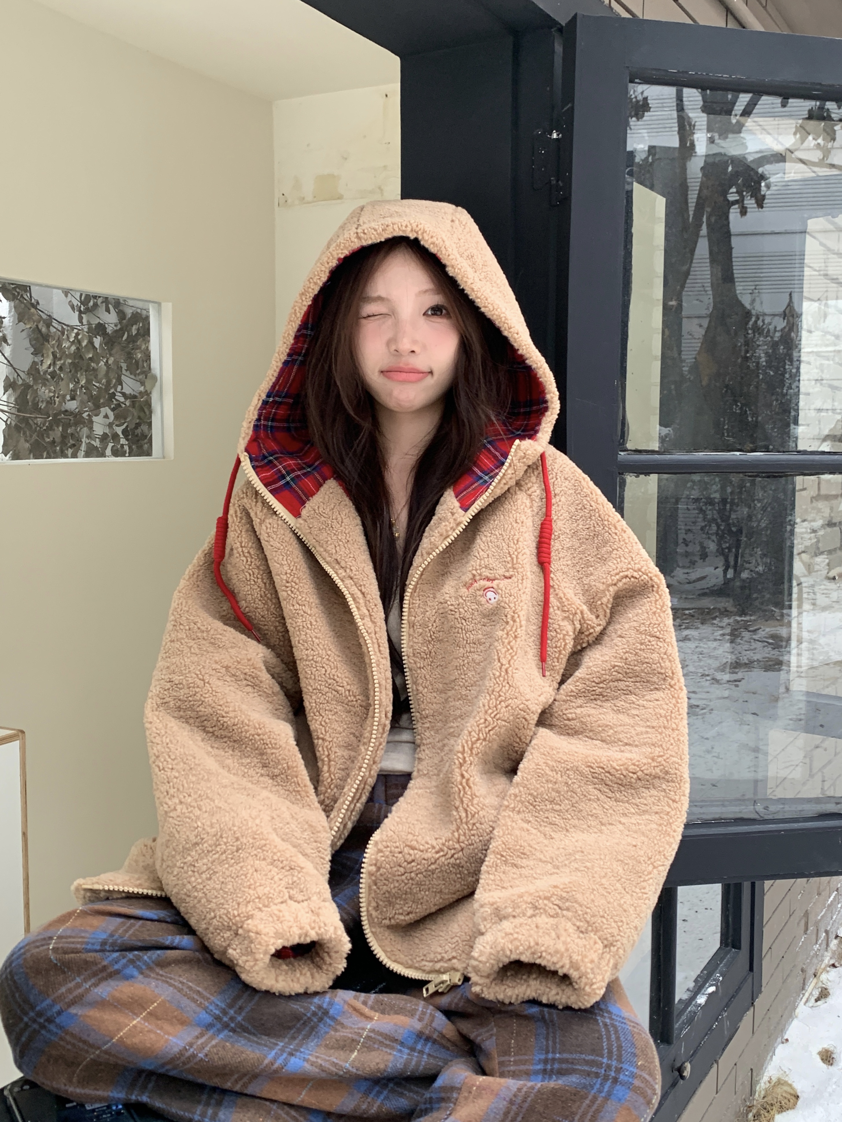 Real shot ~ Loose and lazy lamb wool plaid hooded zipper jacket for women in autumn and winter, warm and thickened