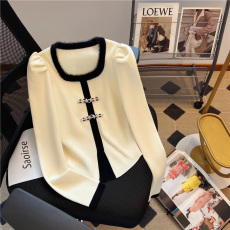 实拍时尚国风新中式撞色毛边套头针织衫2026早春冬复古修身上衣女