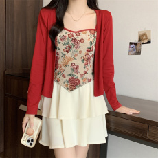 批发甜芯糖包微胖mm<b class='q'>秋</b>季气质复古修身外套+吊带+高腰短裙三件套