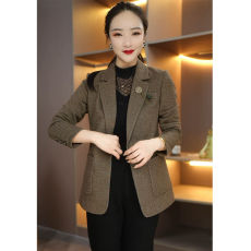 批发韩版修身西装<b class='q'>外套</b>女2026年春季<b class='q'>新款</b>时尚百搭收腰显瘦短款西服上衣