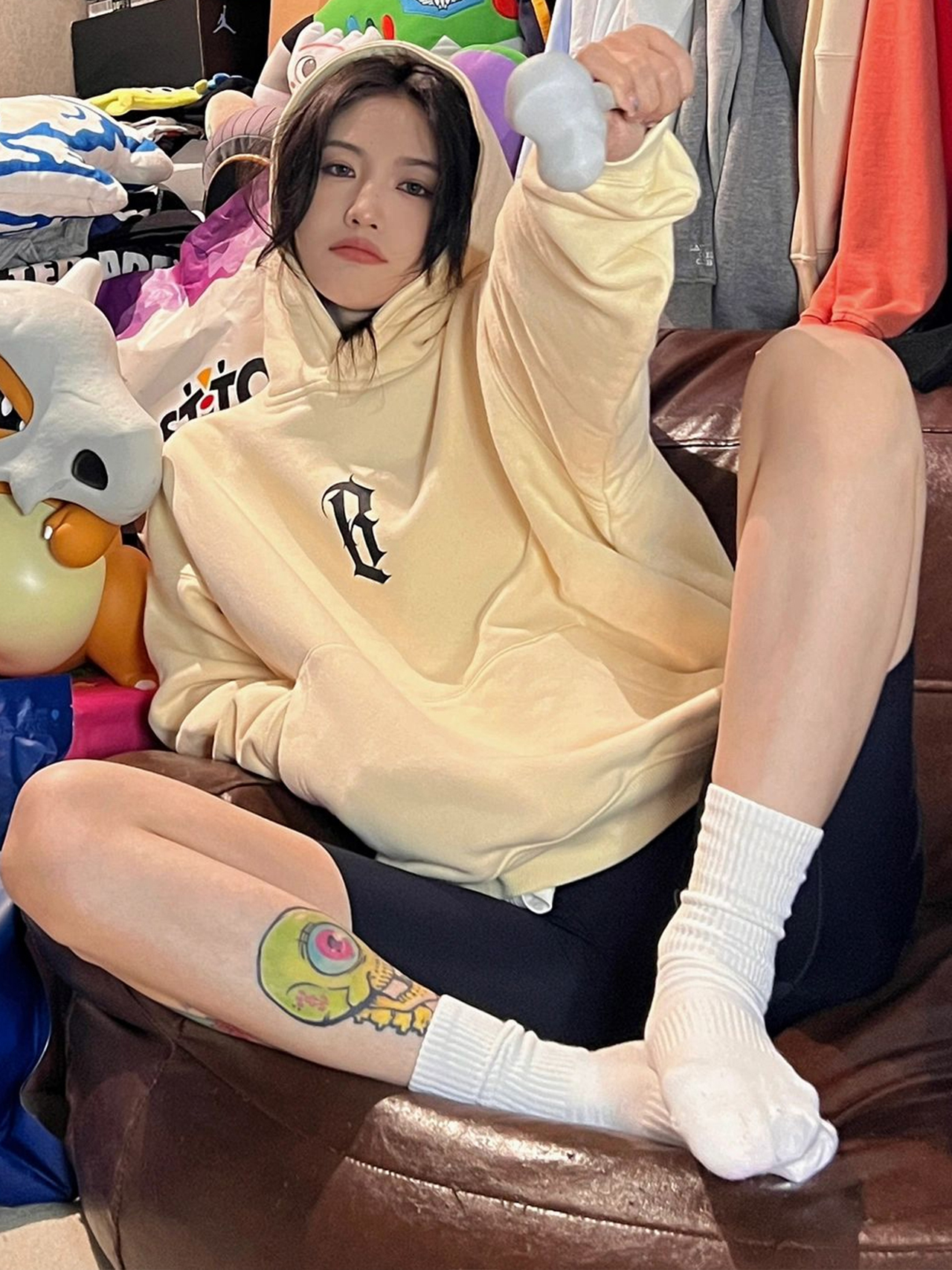 Official photo of David's hooded autumn and winter sweatshirt for women, thin style