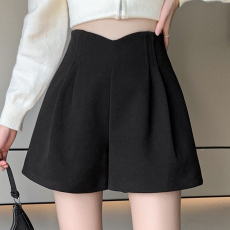 批发黑色毛呢短裤女秋冬外穿百搭高腰a字宽松阔腿西装短裤打底靴裤子