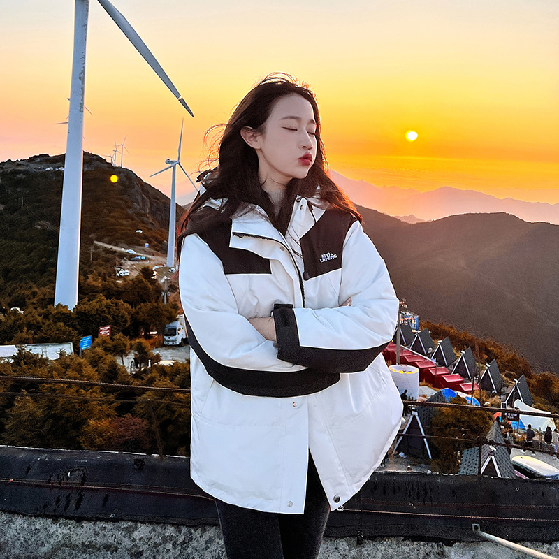 Actual shot of 2023 new winter cotton clothing, military workwear cotton clothing, women's short loose thickened down jacket, oversize trendy