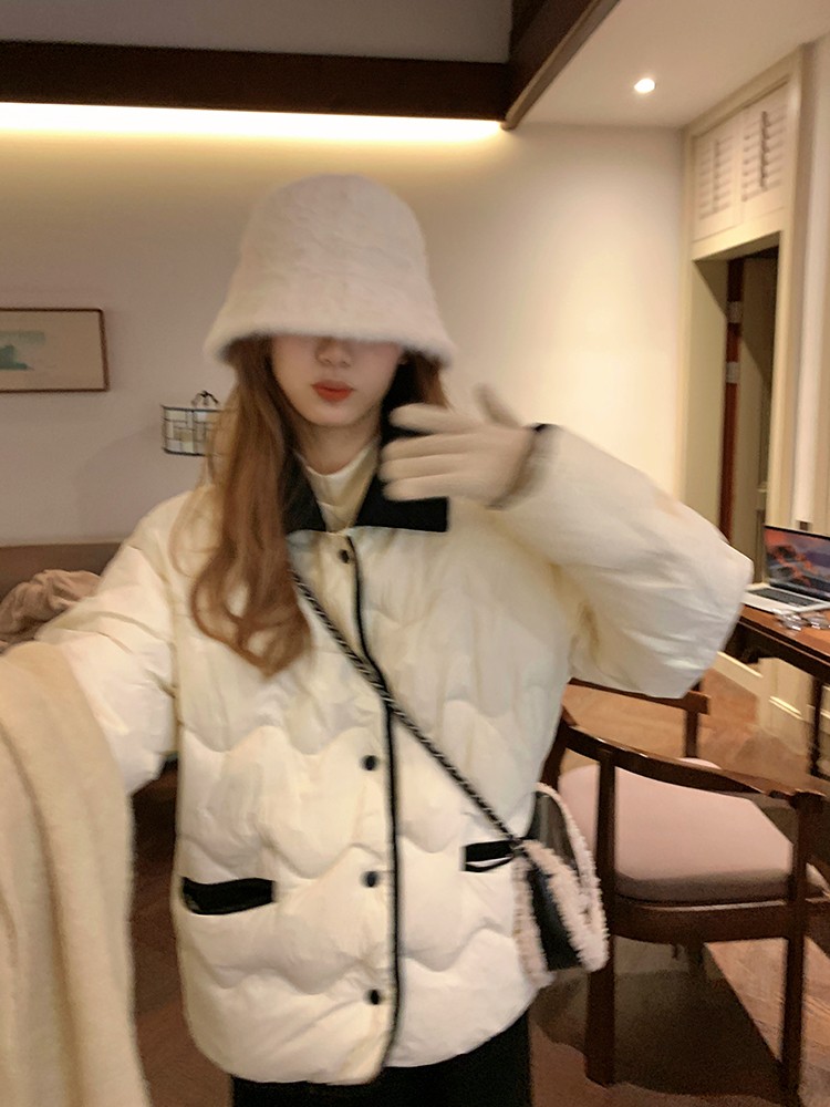 Wu 77 soft and age-reducing contrasting color down jacket for women with corduroy lapel loose warm jacket autumn and winter