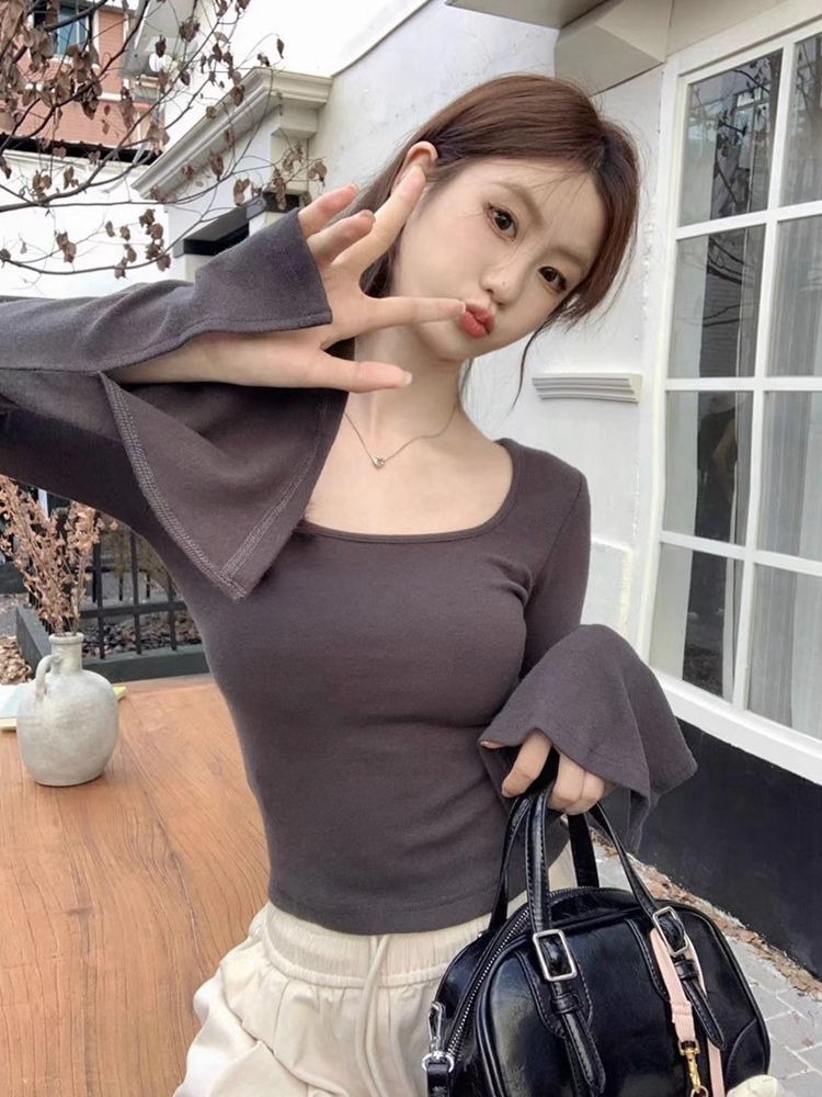 時尚超火喇叭袖打底長袖T恤女秋季韓版新款低圓領修身顯瘦上衣潮
