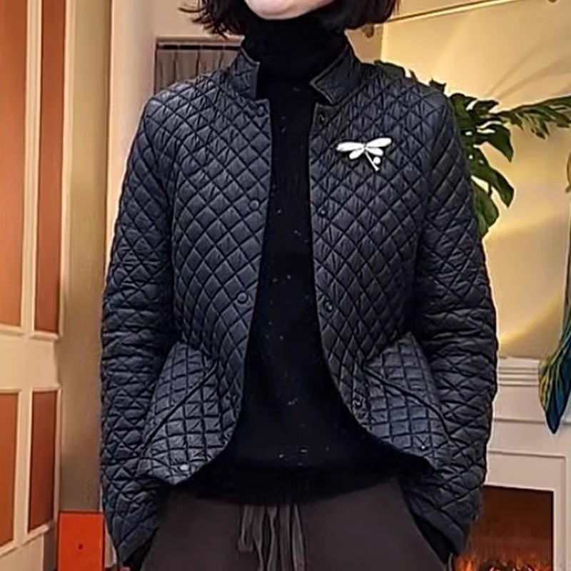 쇼트 스타일 패션 얇고 가벼운 면 의류 여성 이른 봄 얇고 가벼운 다운 코튼 보온 슬림해 보이는 맨위 재킷 작은 키 면 옷