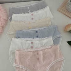 批发实拍实价 日系花朵<b class='q'>内裤</b><b class='q'>婴儿</b>绒纯棉抗菌透气中腰包臀三角裤3条装