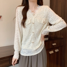 批发实拍2025秋冬装大码蕾丝衬衫网红时尚上衣V领长袖打底衫