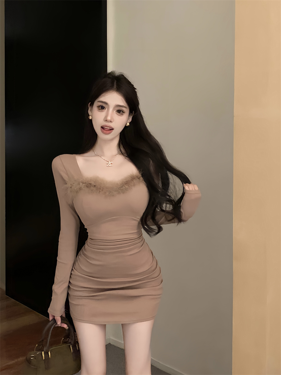 實拍 純欲辣妹修身包臀毛毛領設計性感連衣裙女
