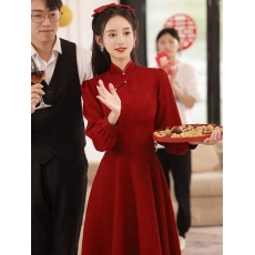 批发新款中式红色新娘<b class='q'>敬酒</b><b class='q'>服</b>2025旗袍改良订婚聚会平时可穿礼<b class='q'>服</b>裙子