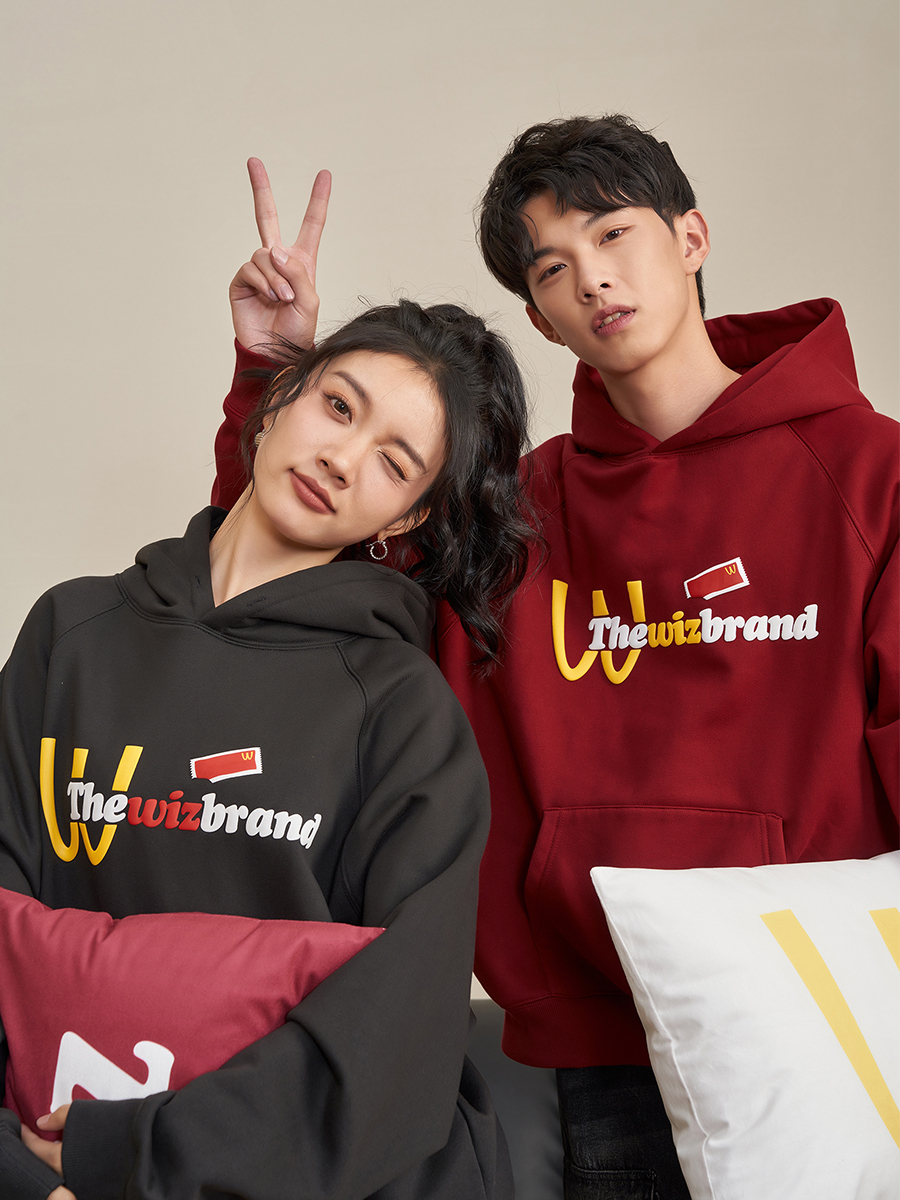 THEWIZBRAND 秋季美式復古風番茄醬發泡字母印花連帽加絨衛衣男女