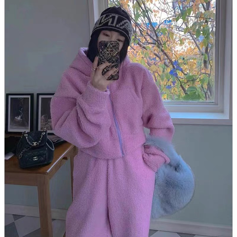 Fashionable and high-end lamb wool thickened hooded sweatshirt two-piece suit for women in autumn and winter