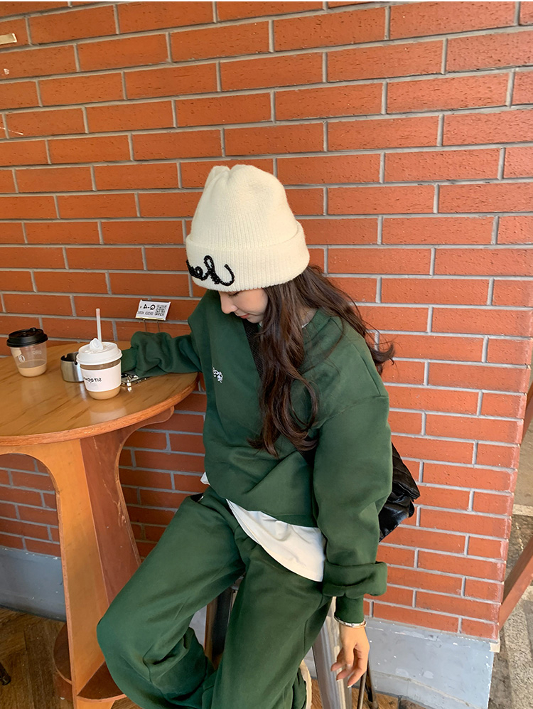  early autumn new high-end women's green sweatshirt goddess style top salty or sweet pants suit